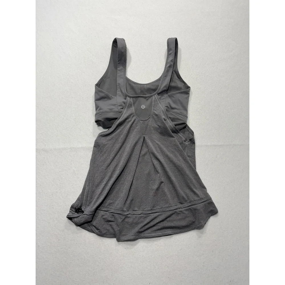 Lululemon Tank Womens Small Gray Scoop Neck Built In Bra Drawcord Hem Yoga Top